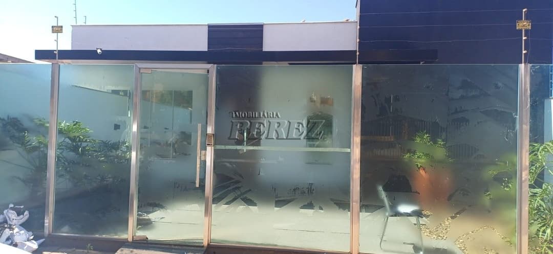 Imóvel comercial para alugar na Rua Uruguai, centro de Londrina. - Foto 0