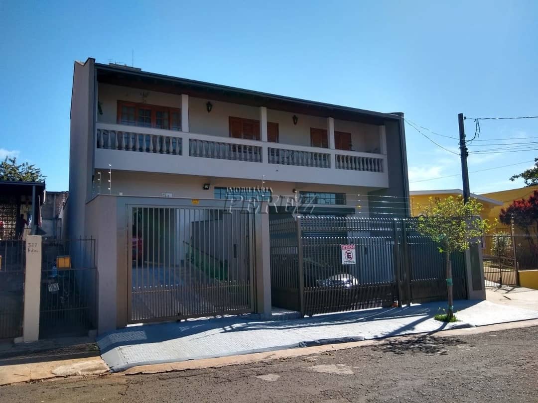 Venda de  Sobrado com salão comercial e casas no fundo - Morar e investir em um só lugar! - Foto 0