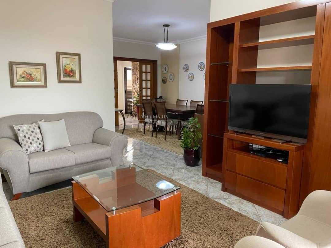 Venda de  Sobrado com salão comercial e casas no fundo - Morar e investir em um só lugar! - Foto 4