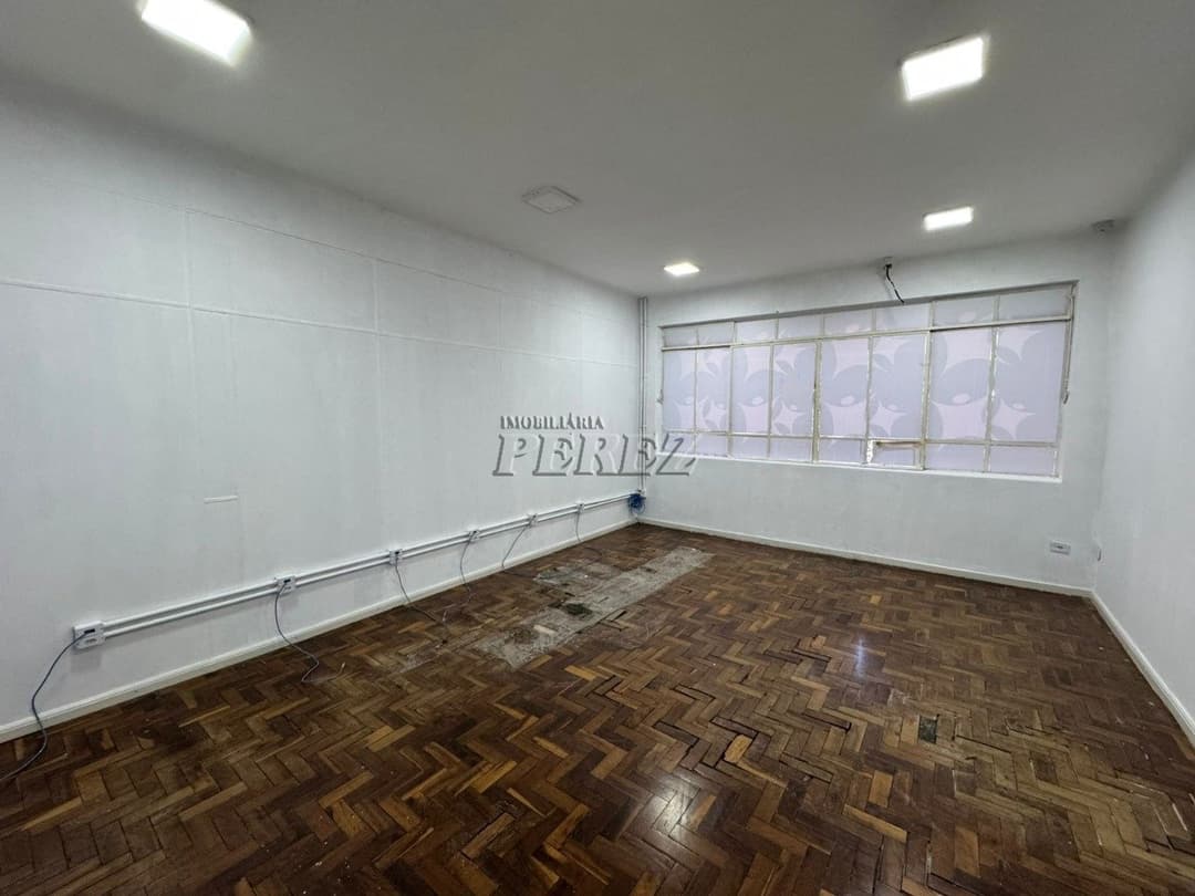 Sala comercial para alugar na Alameda Manoel Ribas no centro de Lodrina. - Foto 6