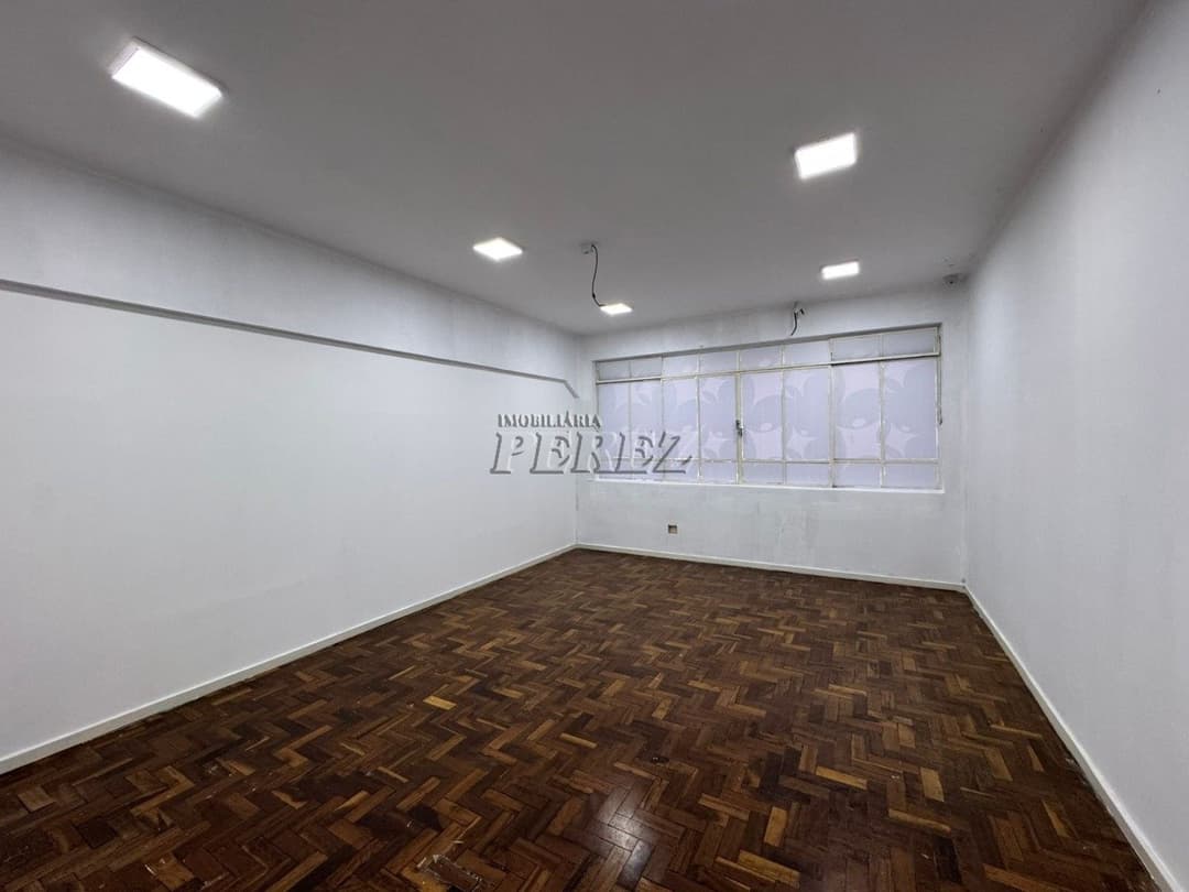 Sala comercial para alugar na Alameda Manoel Ribas no centro de Lodrina. - Foto 9