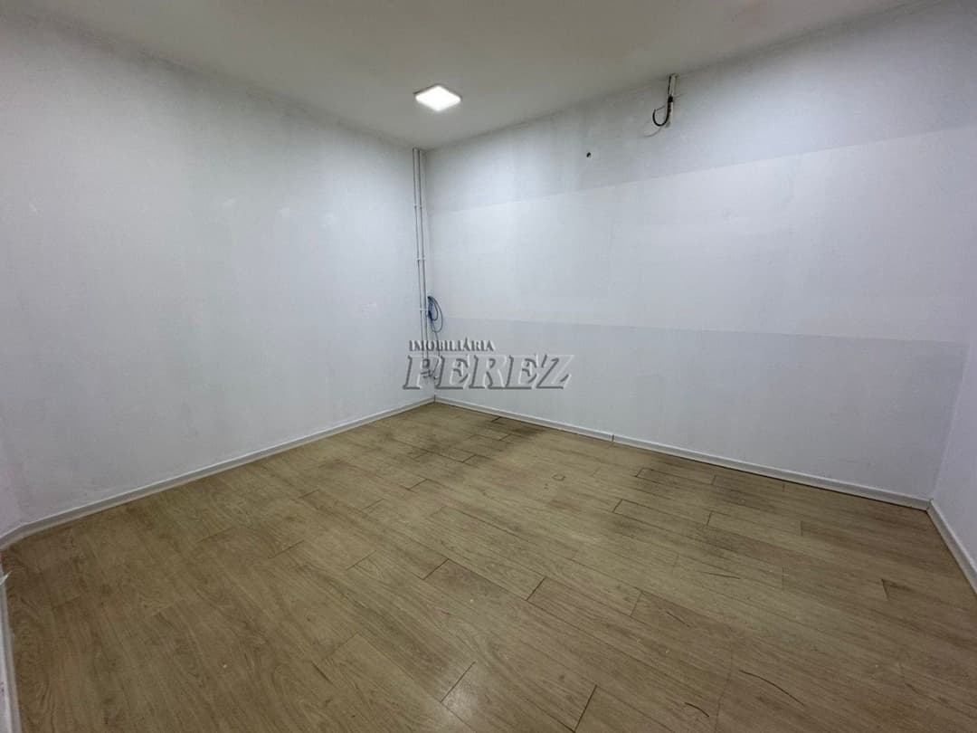 Sala comercial para alugar na Alameda Manoel Ribas no centro de Lodrina. - Foto 5