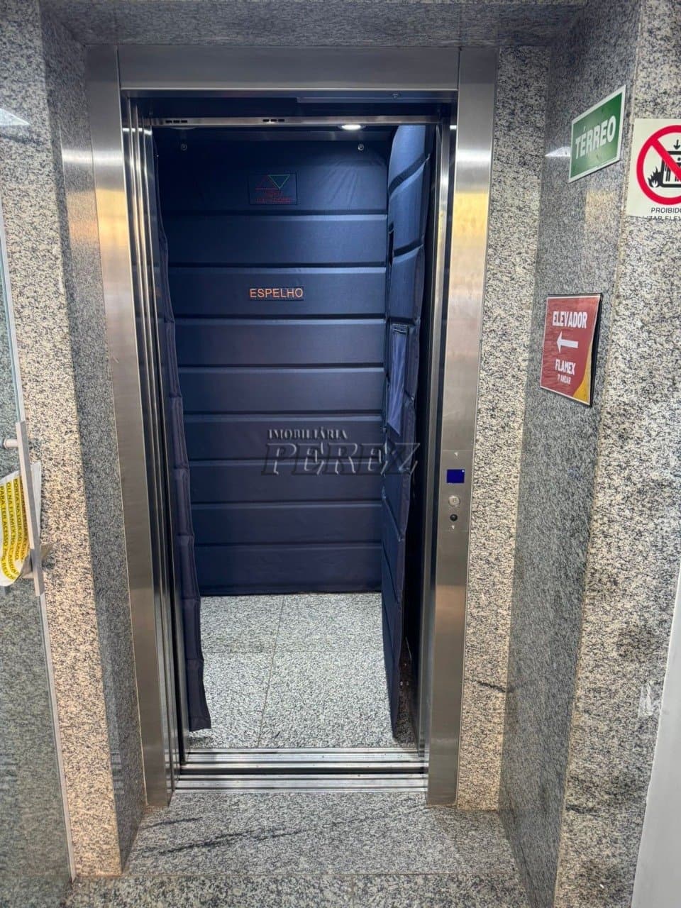 Sala comercial para alugar na Alameda Manoel Ribas no centro de Lodrina. - Foto 2