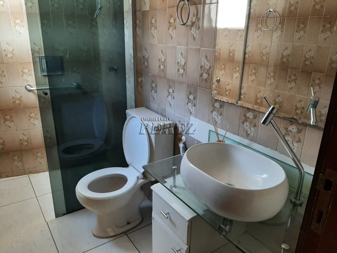 Apartamento a venda, Espaçoso, na Região Central de Londrina - Conforto e Localização Privilegiada! - Foto 8