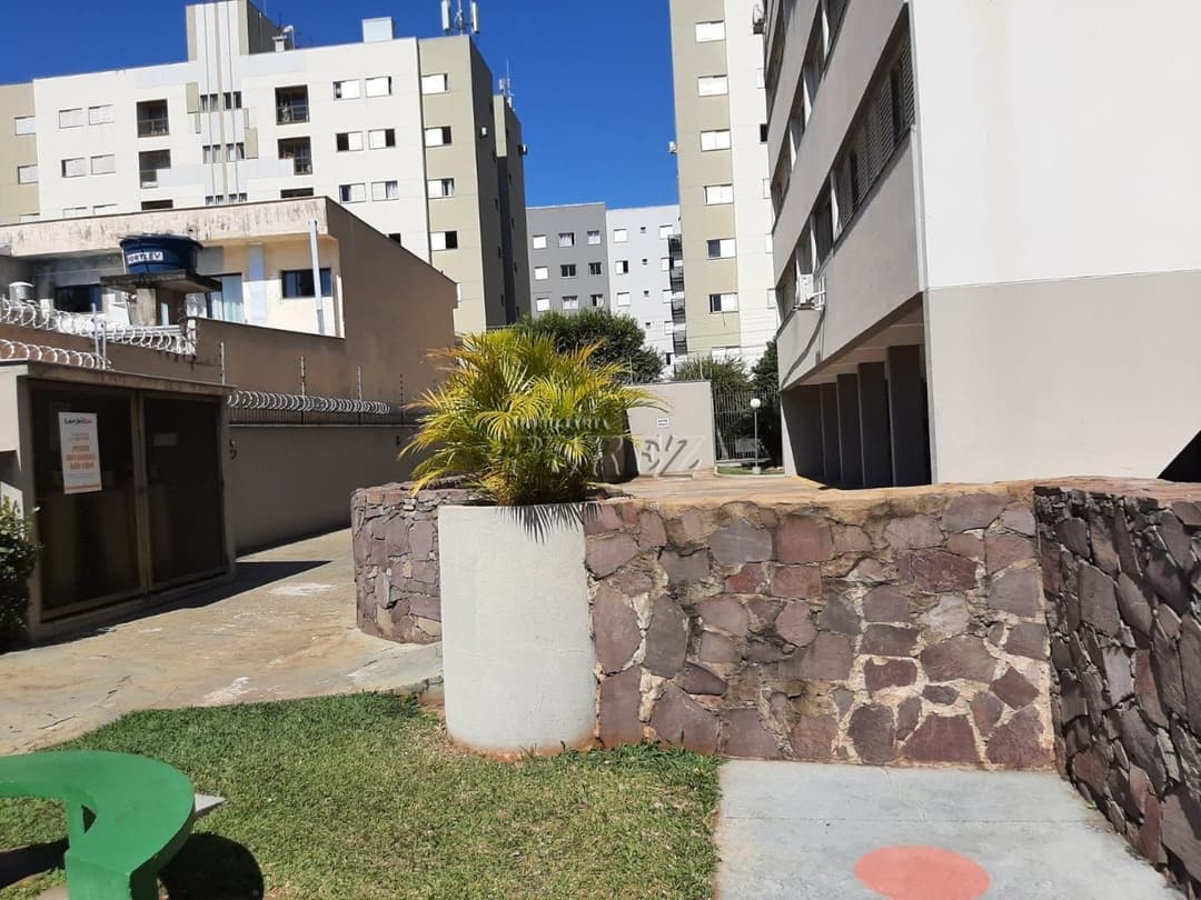 Apartamento a venda, Espaçoso, na Região Central de Londrina - Conforto e Localização Privilegiada! - Foto 13