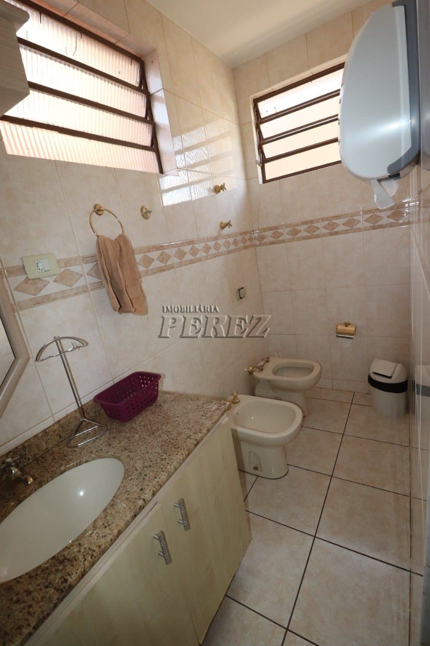 Casa a venda e locação no Quebec, região central de Londrina - Foto 13