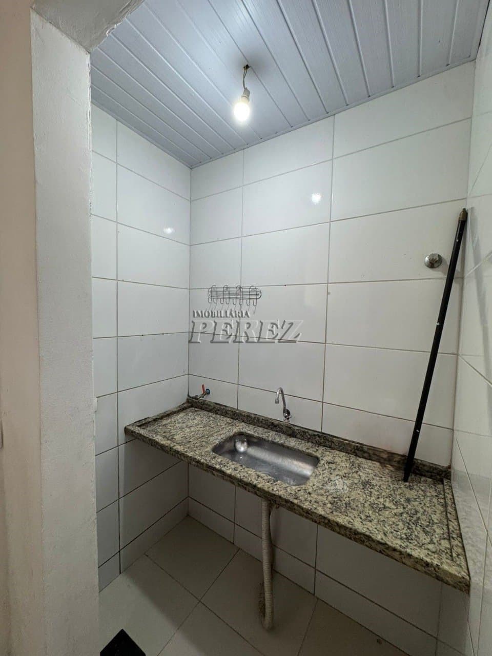 Sala comercial para alugar na Rua Sergipe no centro de Londrina. - Foto 3