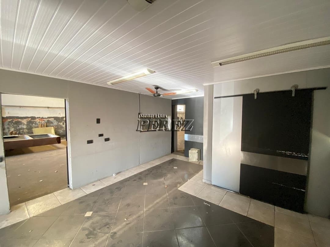 Galpão Comercial a venda com 427m² - Estrutura completa para negócios em Londrina! - Foto 5