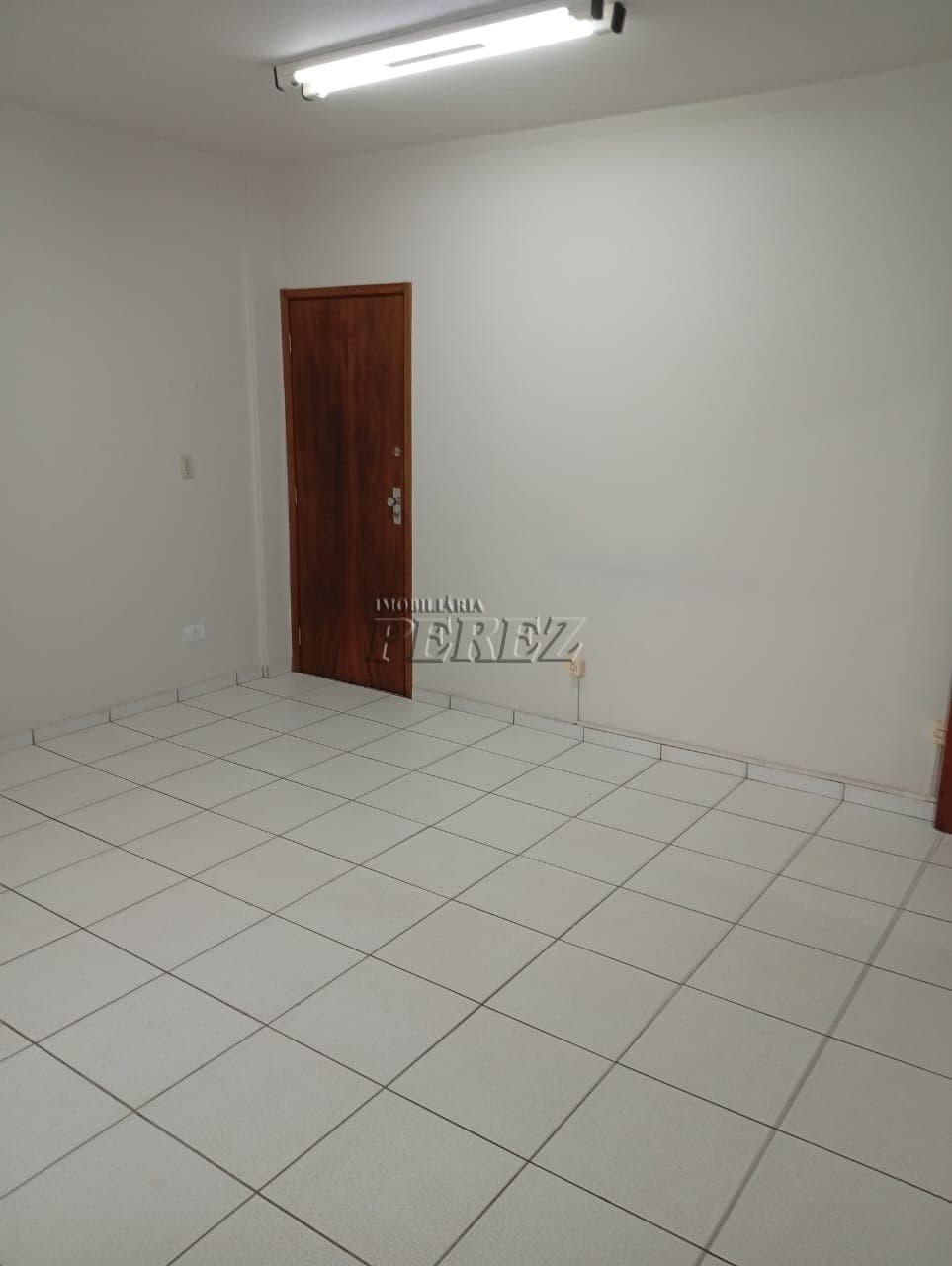 Sala Comercial à locação no Centro de Londrina - 3 Pavimentos em Localização Privilegiada! - Foto 1