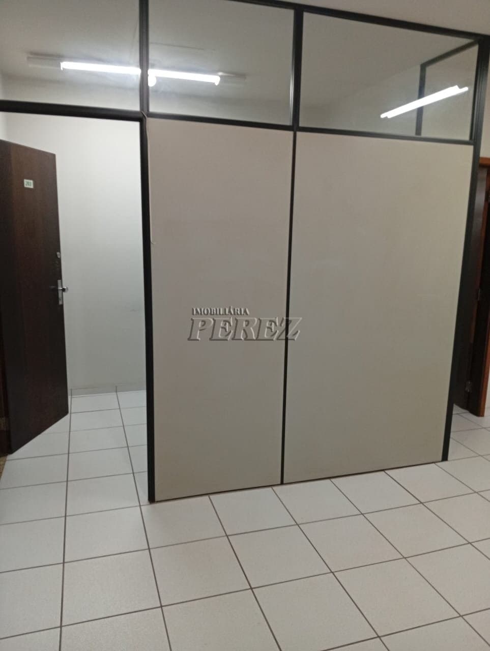Sala Comercial à locação no Centro de Londrina - 3 Pavimentos em Localização Privilegiada! - Foto 3