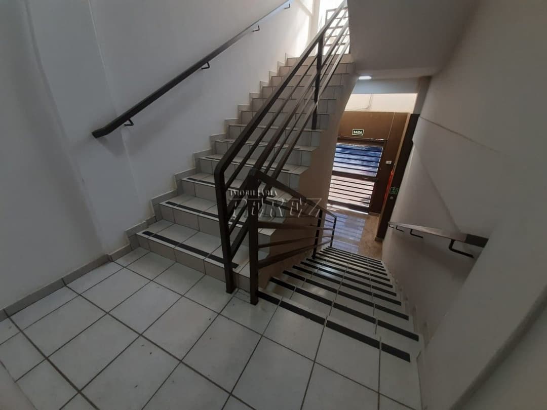 Sala comercial para alugar na Rua Paes Leme - Centro de Londrina - Foto 2