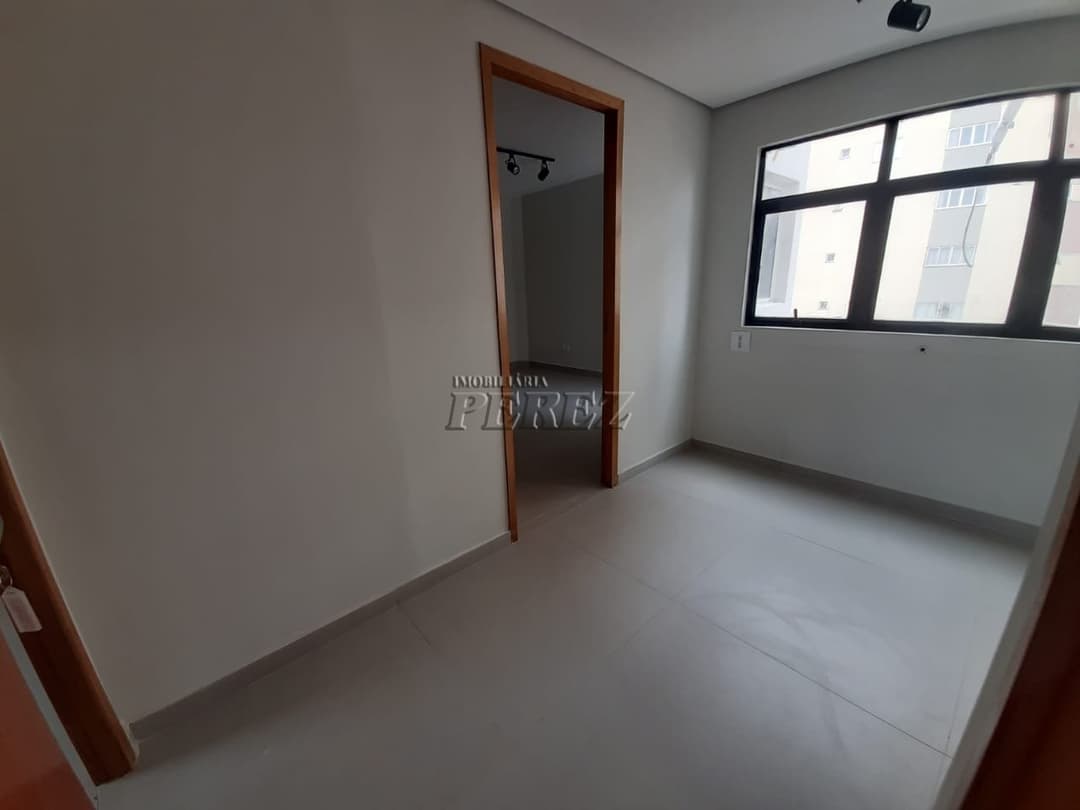 Sala comercial para alugar no Edifício Montese, centro de Londrina - Foto 3