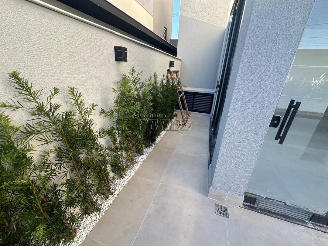 Sobrado à venda de Alto Padrão com 3 Suítes, Piscina e Espaço Gourmet em Londrina! - Foto 22