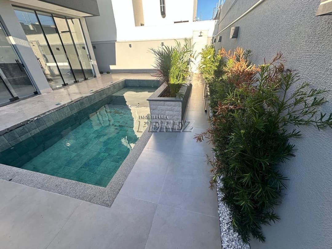 Sobrado à venda de Alto Padrão com 3 Suítes, Piscina e Espaço Gourmet em Londrina! - Foto 18