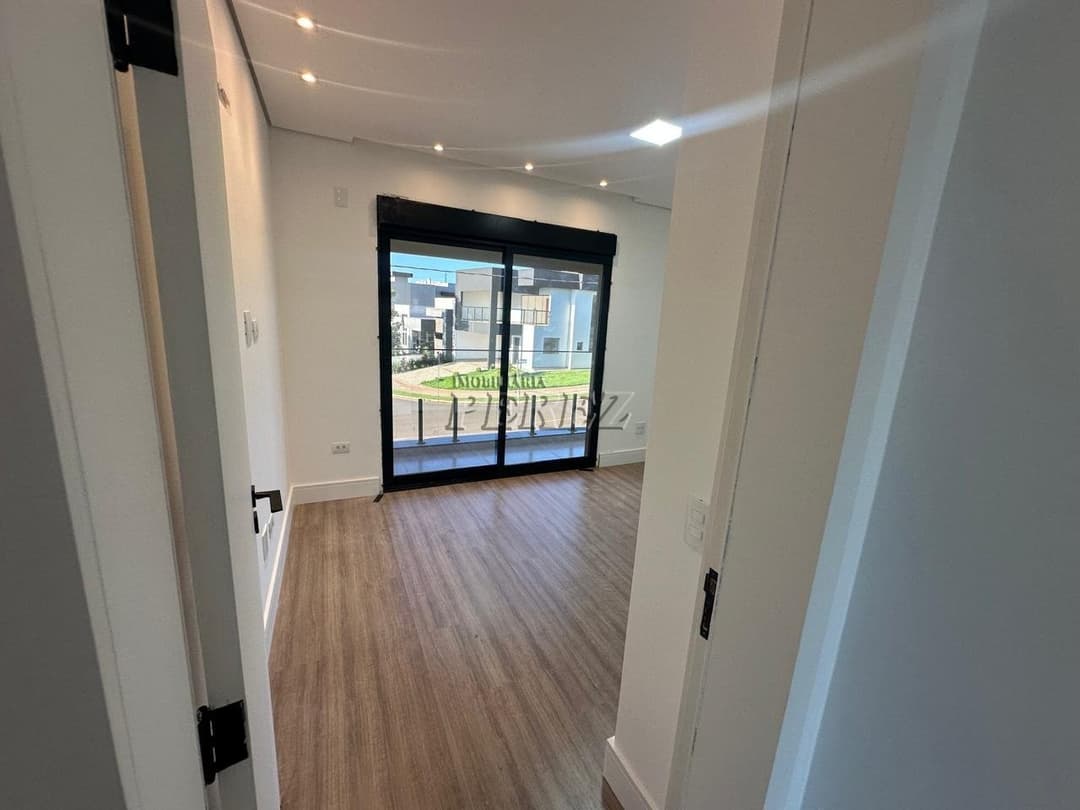 Sobrado à venda de Alto Padrão com 3 Suítes, Piscina e Espaço Gourmet em Londrina! - Foto 3