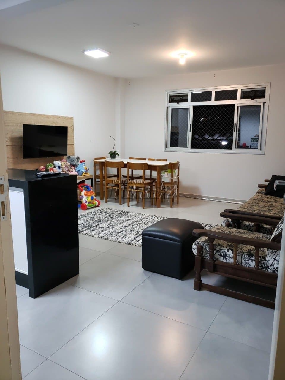Apartamento à venda com 3 quartos e planejados no Solar dos Tucanos - Zona Sul de Londrina - Foto 2