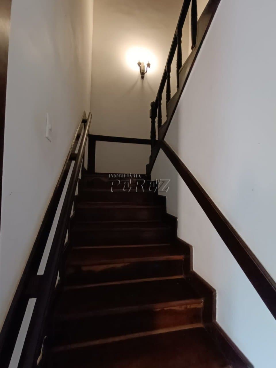 Sobrado à Venda - Espaço, Versatilidade e Sofisticação em Londrina - Foto 19