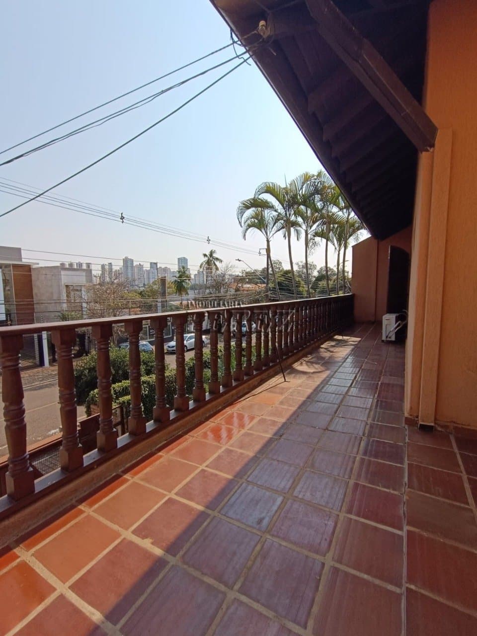 Sobrado à Venda - Espaço, Versatilidade e Sofisticação em Londrina - Foto 29