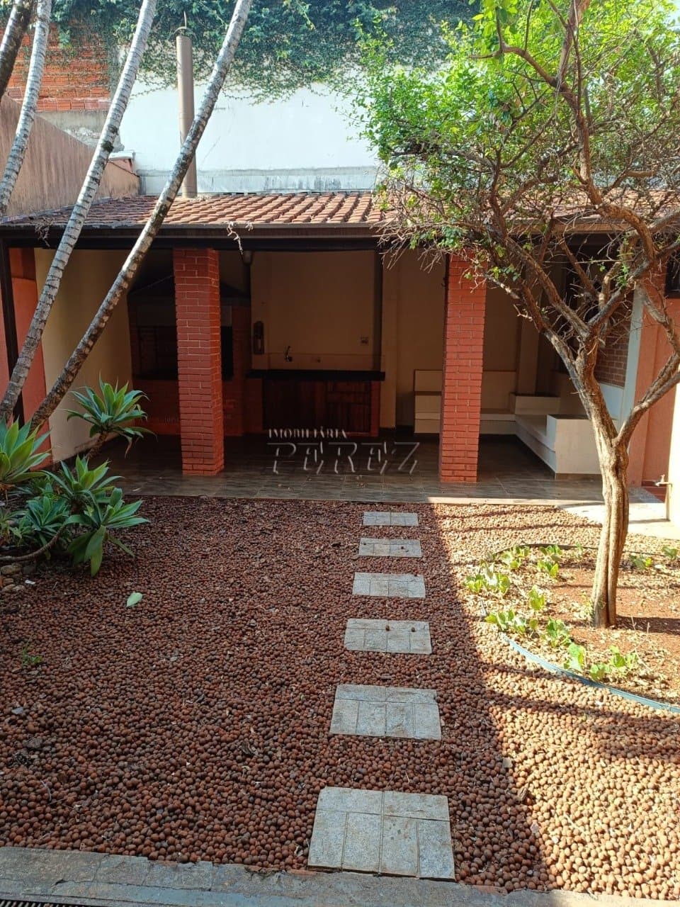 Sobrado à Venda - Espaço, Versatilidade e Sofisticação em Londrina - Foto 30