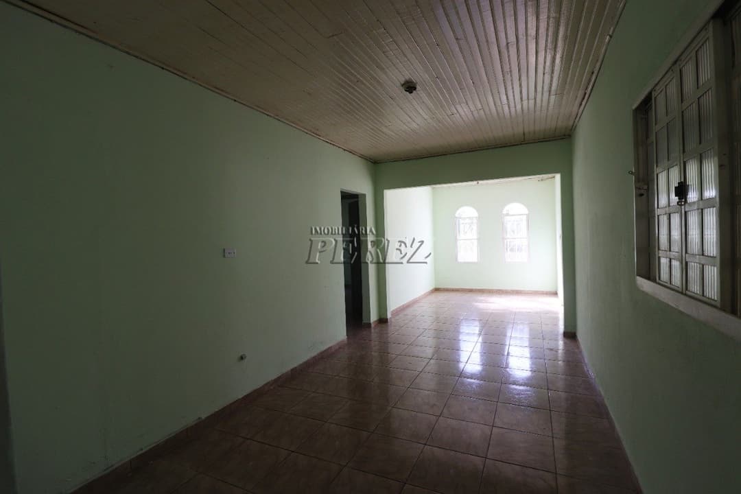 Casa à Venda - Ampla, Funcional e com Edícula Completa em Londrina - Foto 8