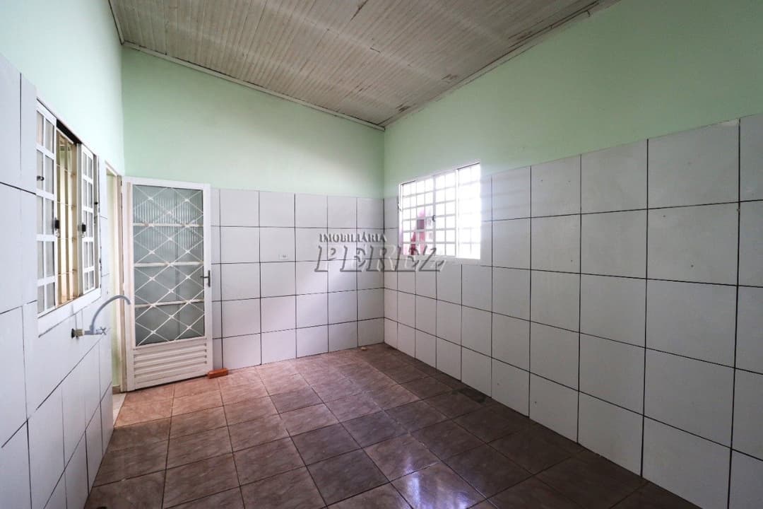 Casa à Venda - Ampla, Funcional e com Edícula Completa em Londrina - Foto 9
