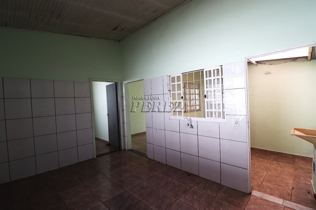 Casa à Venda - Ampla, Funcional e com Edícula Completa em Londrina - Foto 10