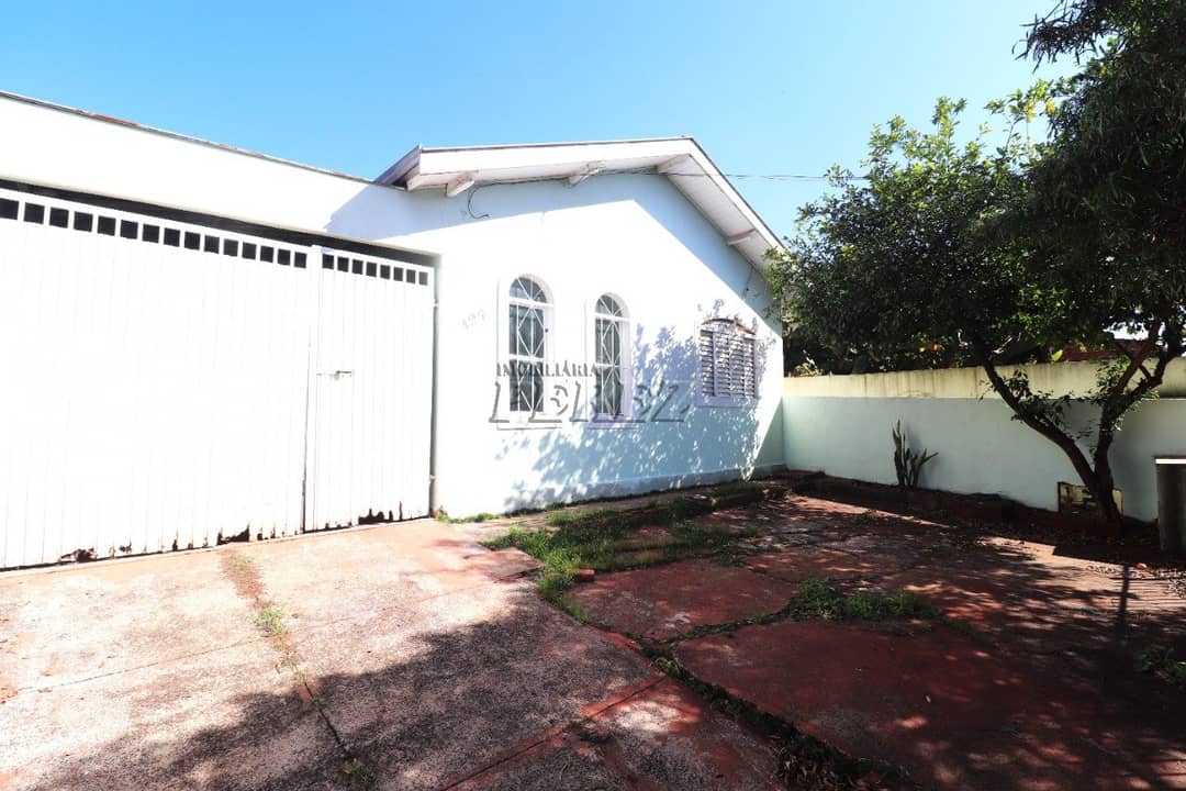 Casa à Venda - Ampla, Funcional e com Edícula Completa em Londrina - Foto 0