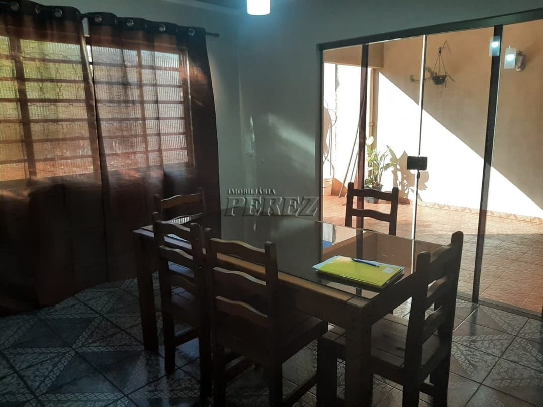 Sobrado à venda. Residencial e Comercial - Espaço, versatilidade e ótima localização em Londrina! - Foto 3