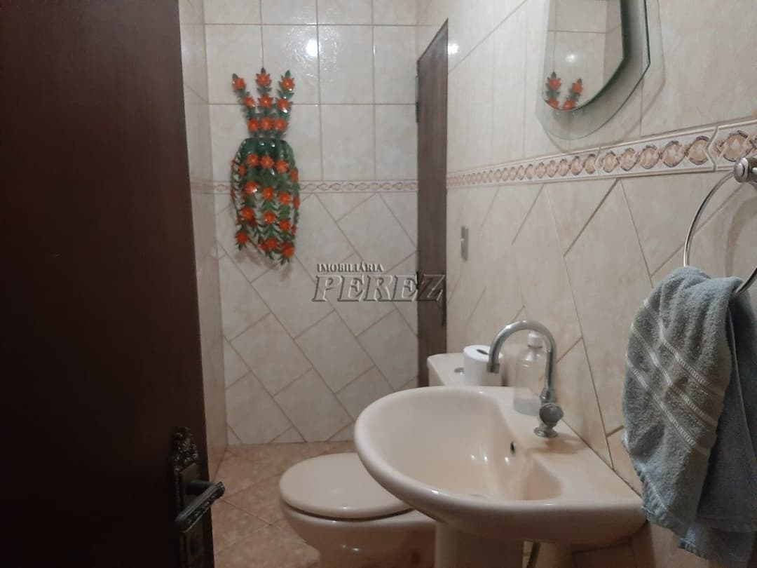 Sobrado à venda. Residencial e Comercial - Espaço, versatilidade e ótima localização em Londrina! - Foto 12