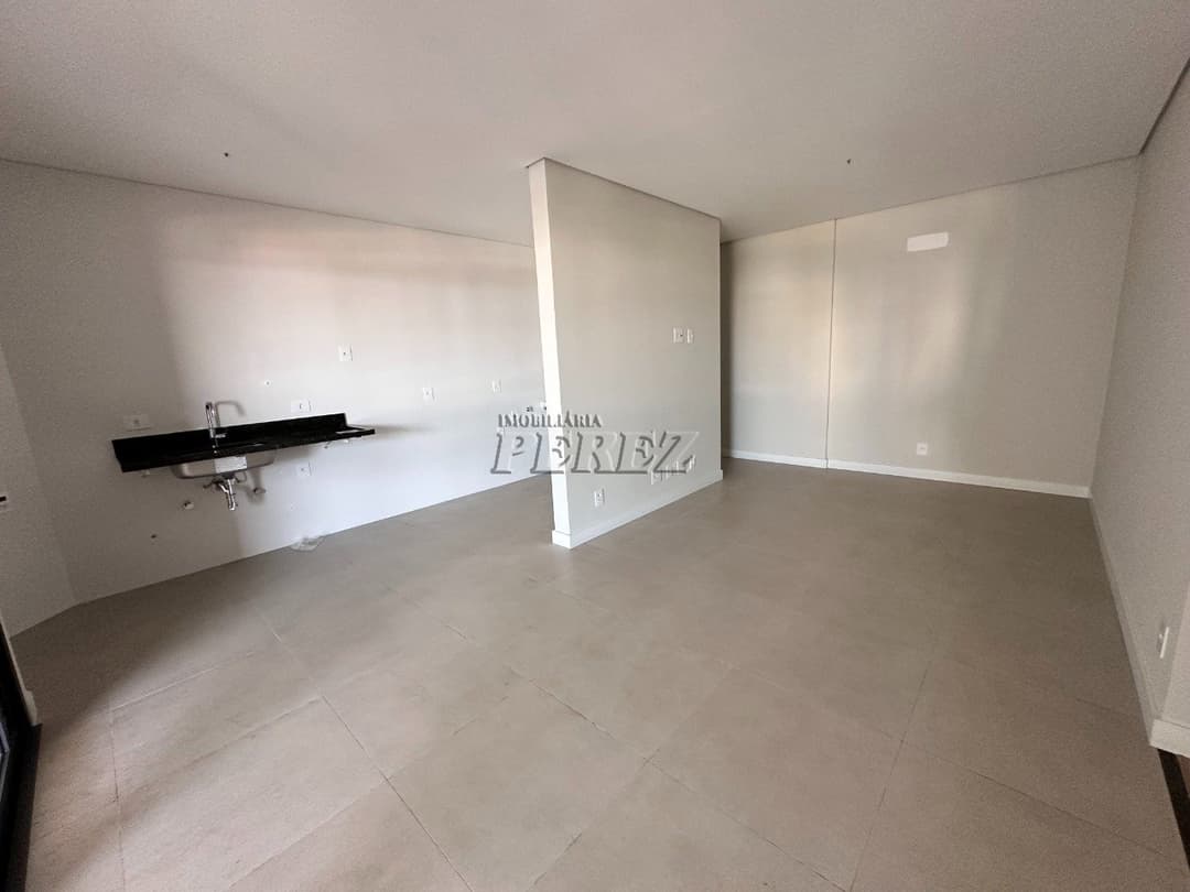 Apartamento de três quartos para alugar no centro de Londrina - Foto 4