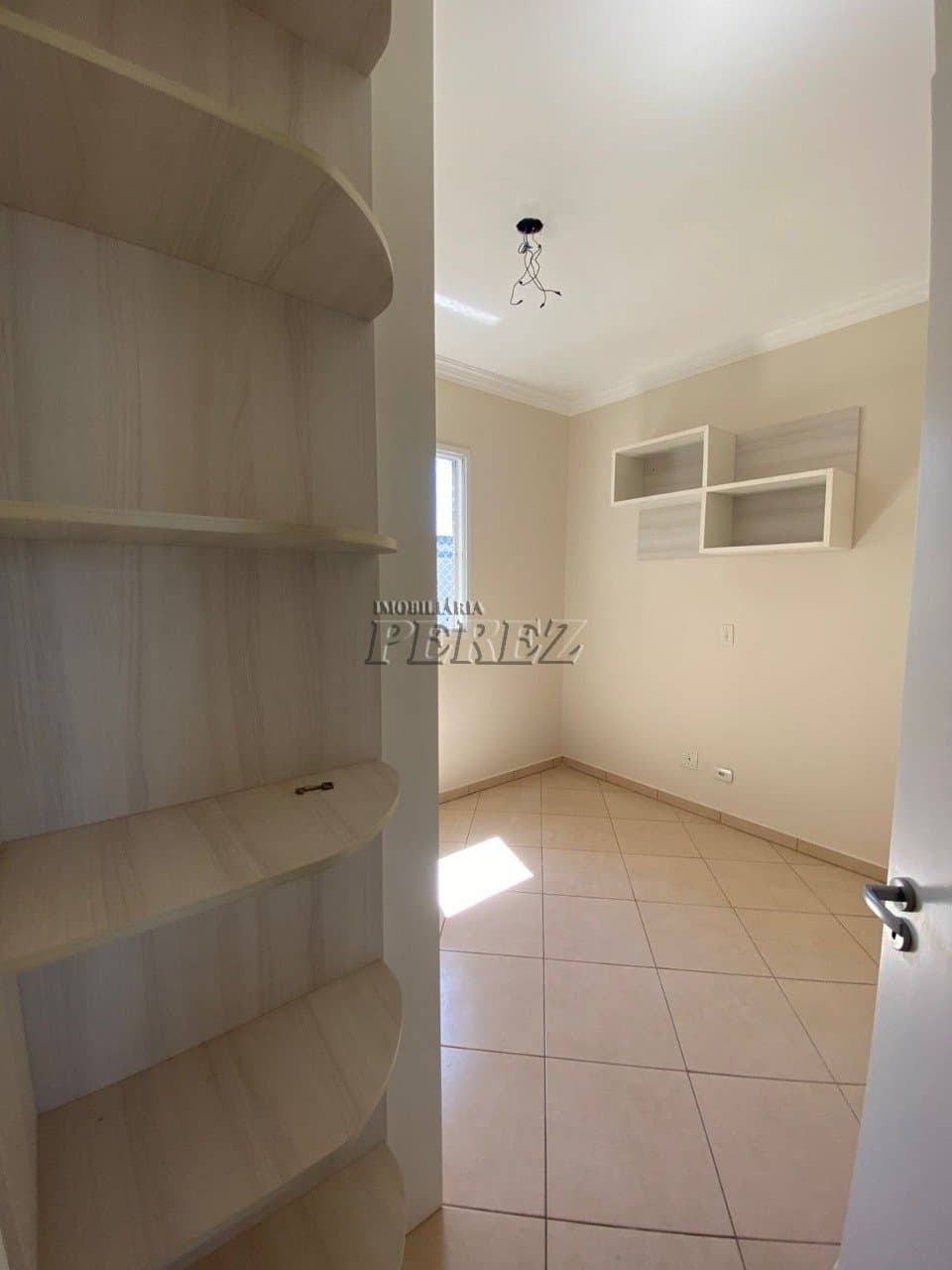 Apartamento à Venda no Edifício Bella Fonte - 3 Dormitórios com 1 Suíte e 2 Vagas de Garagem! - Foto 6