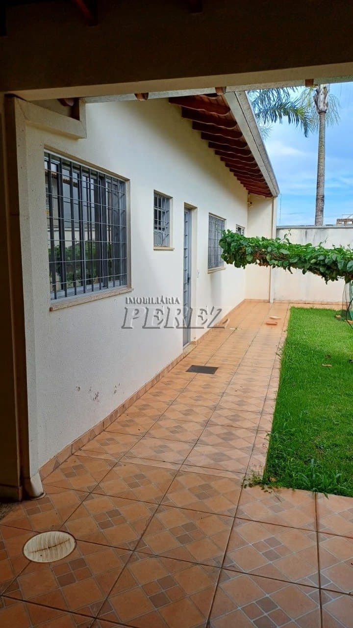 Casa à venda com 3 Dormitórios e 2 Suítes à Venda na Zona Sul de Londrina - Foto 8