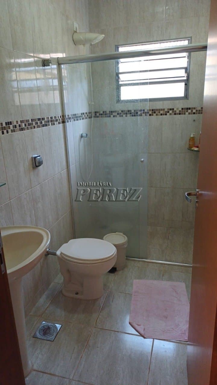 Casa à venda com 3 Dormitórios e 2 Suítes à Venda na Zona Sul de Londrina - Foto 9