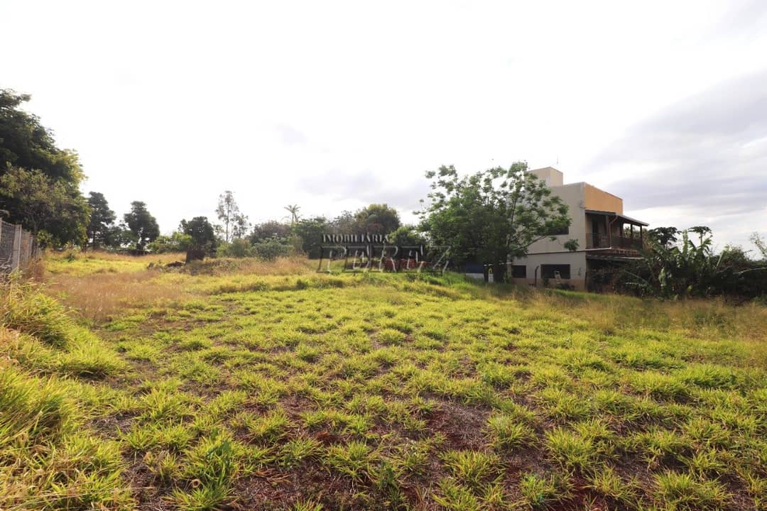 Chácara à venda de 2.500m² com Casa de 3 Dormitórios no Itaúna - Londrina - Foto 2