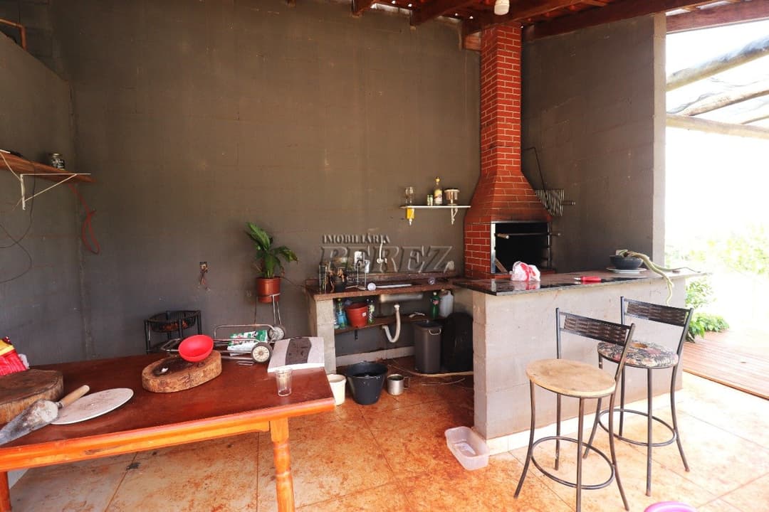 Chácara à venda de 2.500m² com Casa de 3 Dormitórios no Itaúna - Londrina - Foto 10