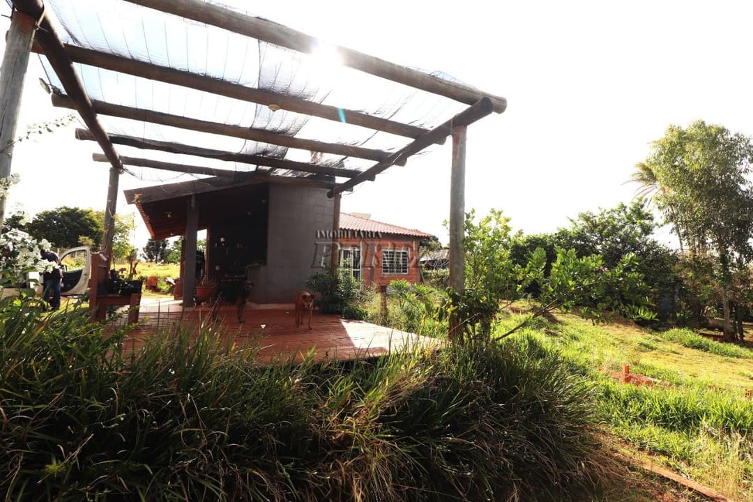 Chácara à venda de 2.500m² com Casa de 3 Dormitórios no Itaúna - Londrina - Foto 14