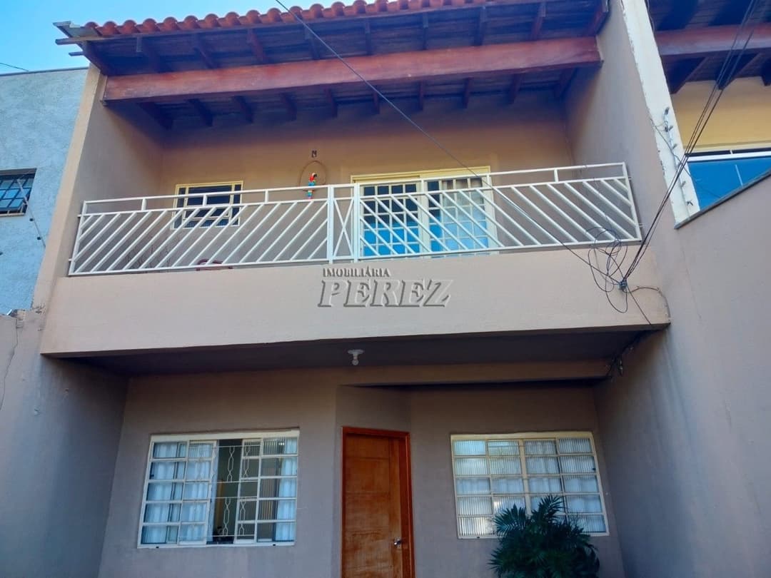 Sobrado à venda. Moderno com 3 Dormitórios no Lagoa Dourada - Zona Sul de Londrina - Foto 0