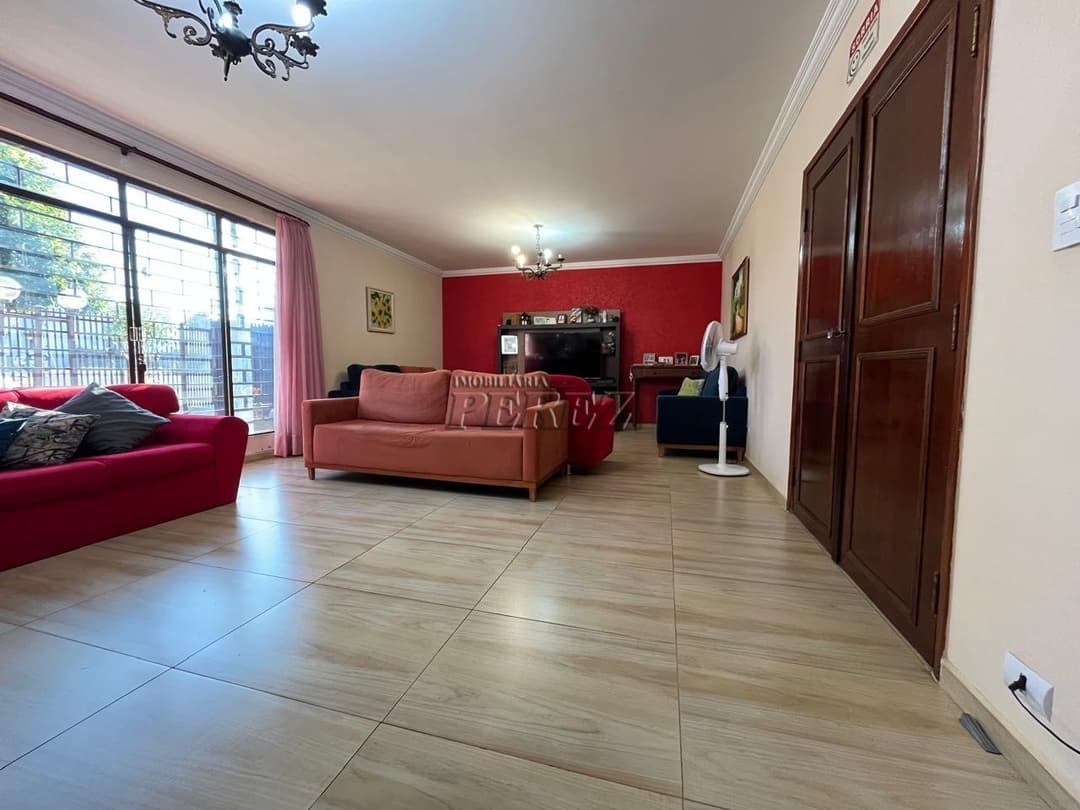 Casa à venda, ampla na Zona Leste de Londrina - 3 dormitórios, suíte e 330m² de área privativa - Foto 2