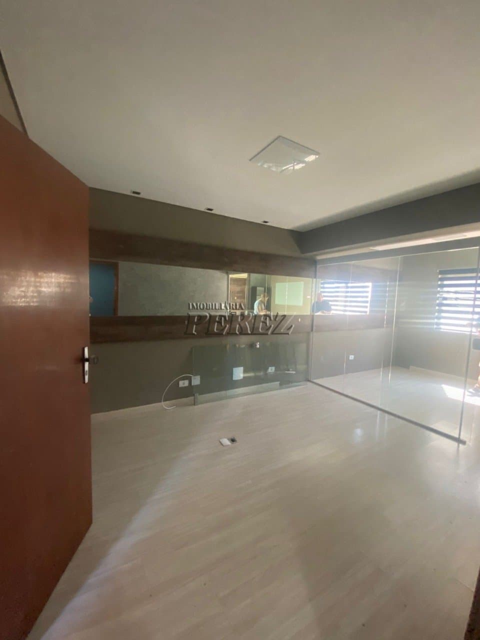 Sala Comercial à Venda no Volnix Plaza - 62m² no Centro de Londrina - Foto 2