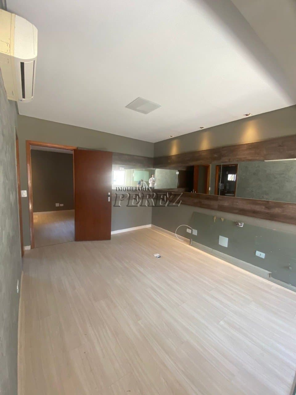 Sala Comercial à Venda no Volnix Plaza - 62m² no Centro de Londrina - Foto 4