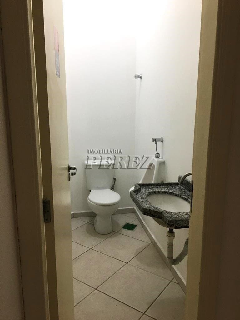 Imóvel comercial para alugar na Av. Maringá em Londrina. - Foto 12