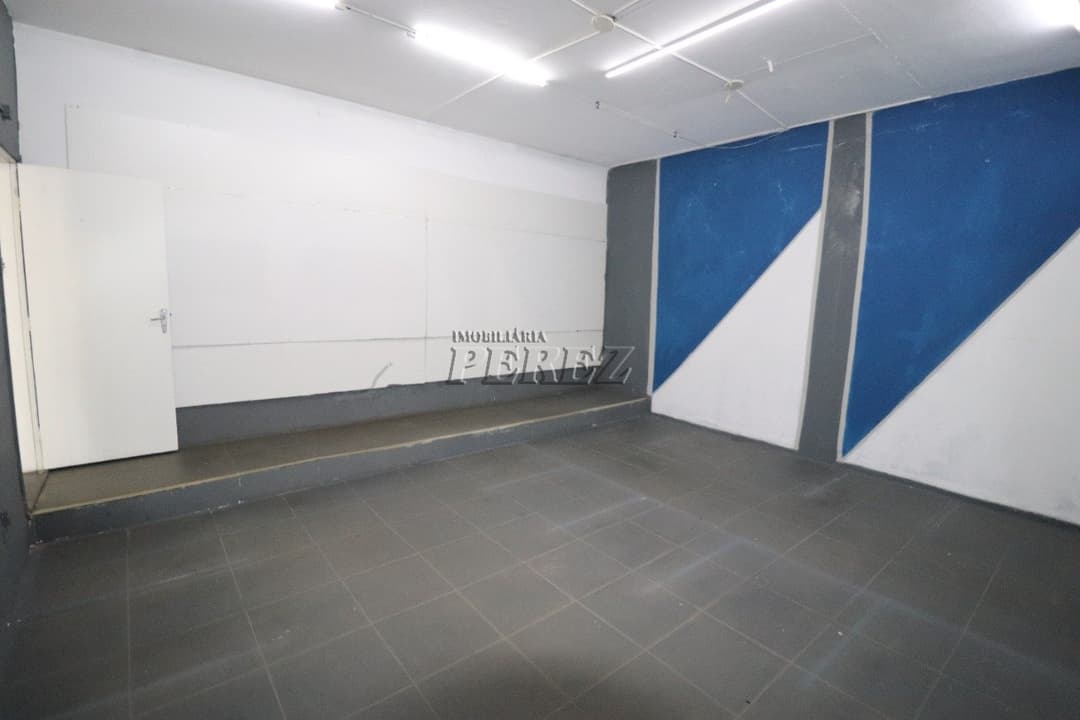 Imóvel comercial para alugar na Rua Montese no centro de Londrina - Foto 3