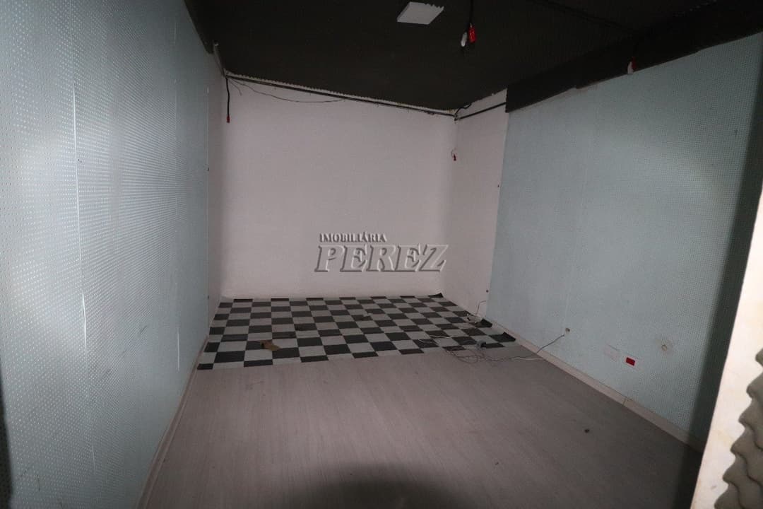 Imóvel comercial para alugar na Rua Montese no centro de Londrina - Foto 7