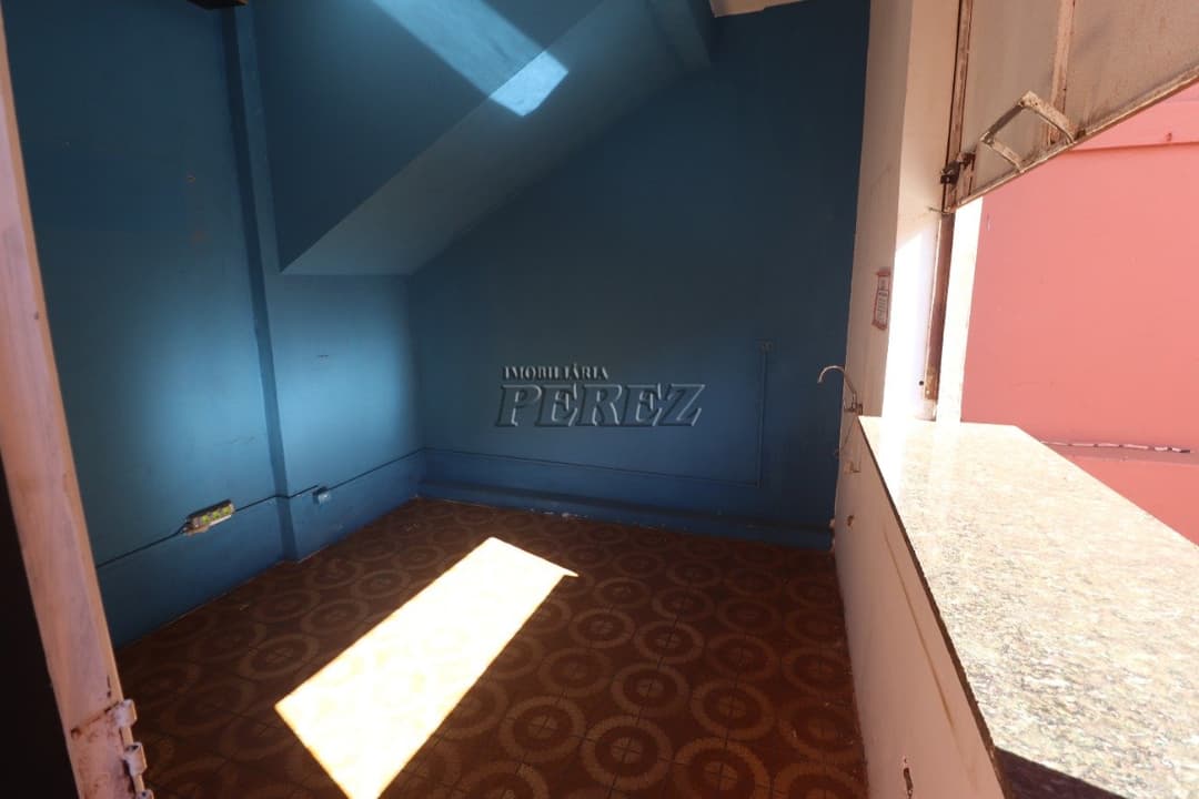 Imóvel comercial para alugar na Rua Montese no centro de Londrina - Foto 14
