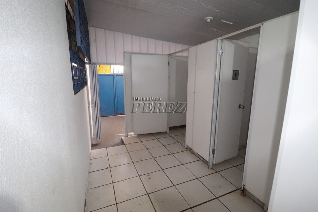 Imóvel comercial para alugar na Rua Montese no centro de Londrina - Foto 16