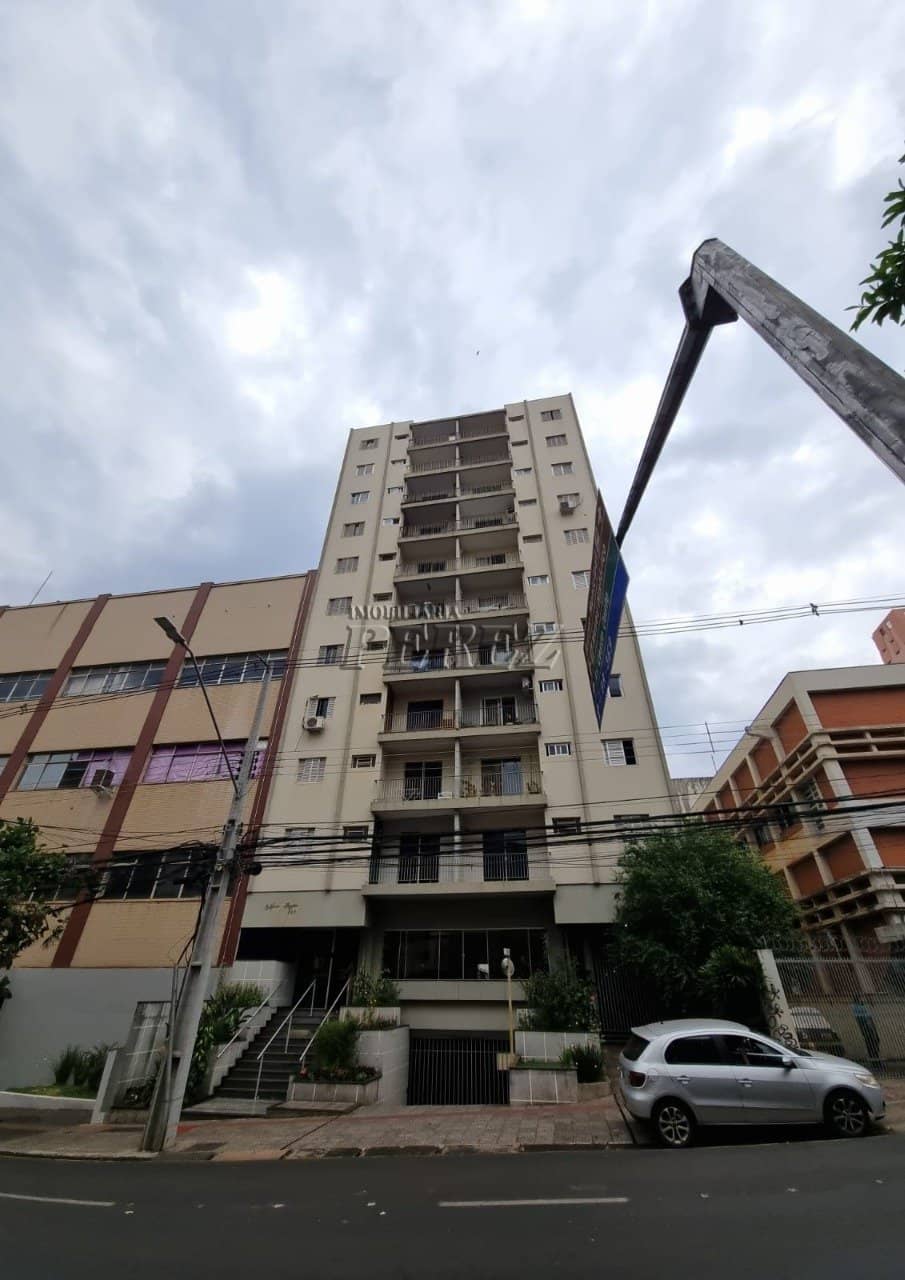 Apartamento para alugar no Edifício Grajaú, no centro de Londrina - Foto 0