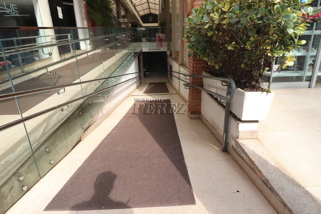 Sala para alugar no Centro Comercial Pateo Jardins no centro de Londrina - Foto 2