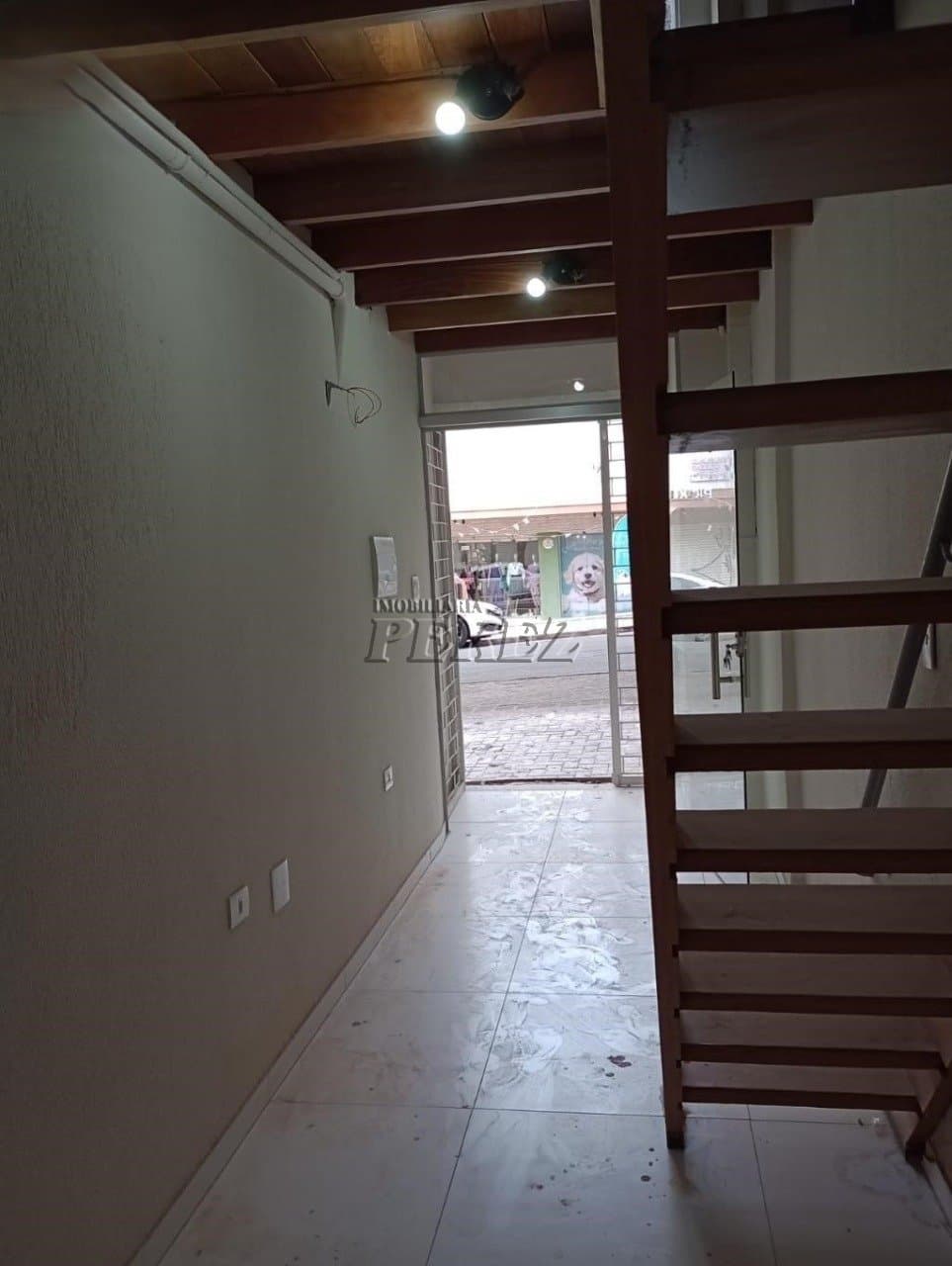Loja Comercial para alugar na Rua Pio XII no centro de Londrina - Foto 3