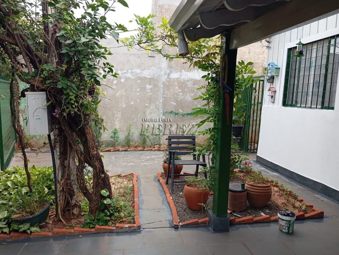 Casa à venda, ampla e versátil ? aceita chácara ou apartamento como parte de pagamento! - Foto 2