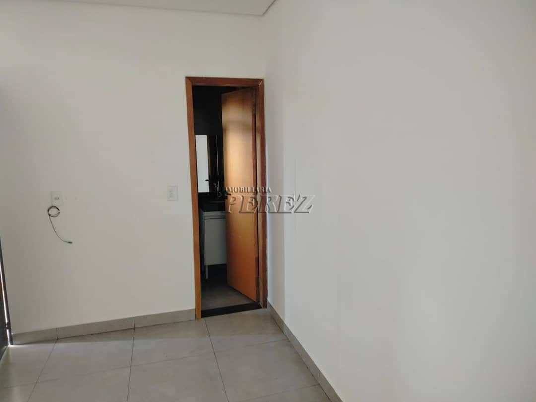 Kitnet prática e bem localizada na Zona Norte de Londrina - ótima para morar. - Foto 4